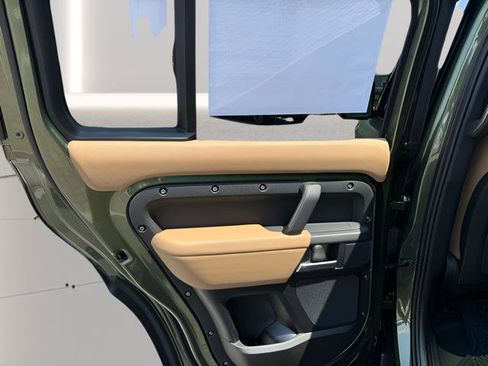 New 2026 Land Rover Defender 110 X-Dynamic SE AWD/4WD image 26