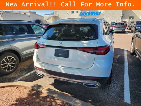 Used 2025 Mercedes-Benz GLC 300 image 8