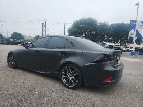 Used 2017 Lexus IS 200t F Sport w/ F Sport Package RWD image 4