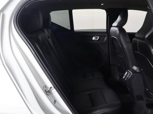 Used 2023 Volvo XC40 B5 Plus w/ Protection Package Premier AWD/4WD image 33