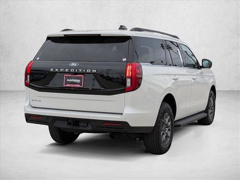 New 2025 Ford Expedition Active image 2
