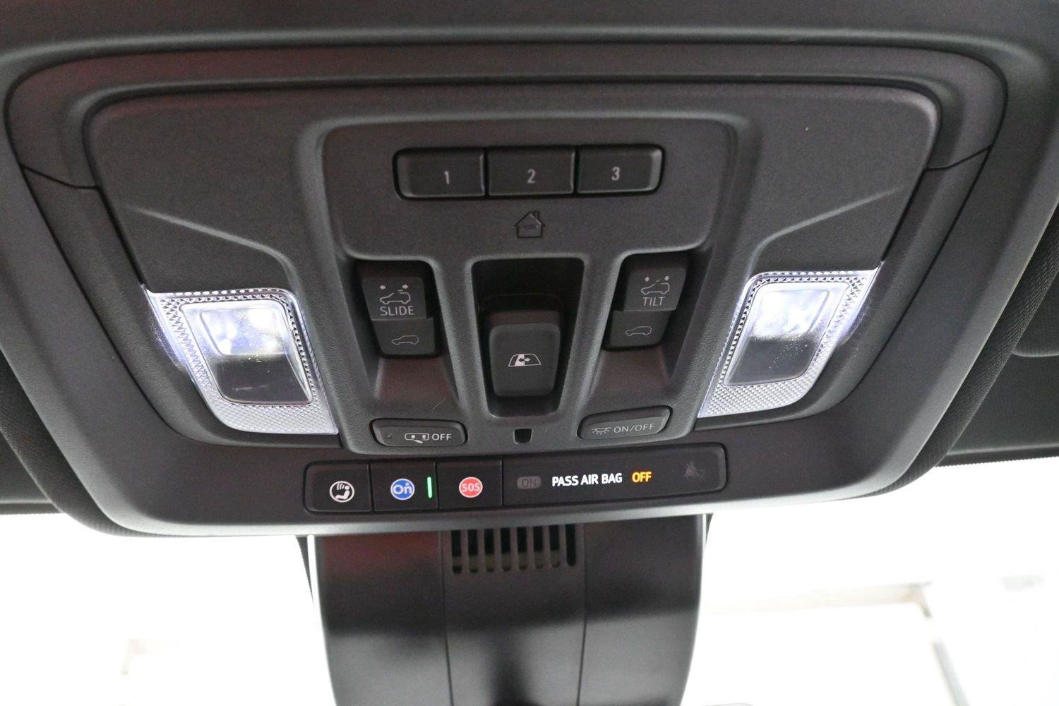 Used 2024 GMC Sierra 2500 AT4 w/ AT4 Premium Plus Package AWD/4WD image 26