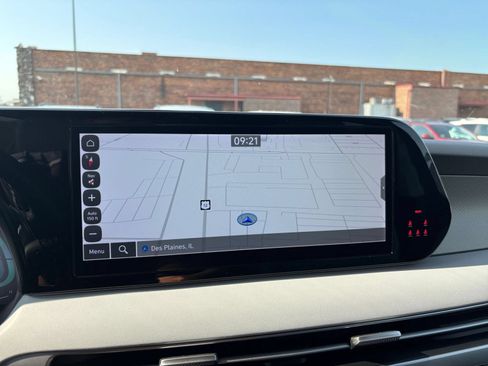 Used 2025 Hyundai Palisade SEL FWD image 16