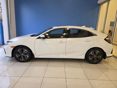 Used 2019 Honda Civic EX image 4