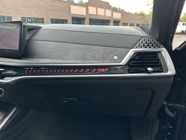Used 2024 BMW ALPINA XB7 AWD/4WD image 32
