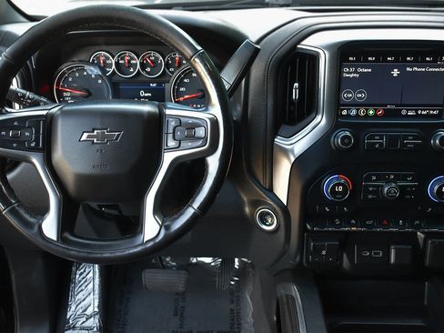 Used 2020 Chevrolet Silverado 1500 LT Trail Boss AWD/4WD image 11