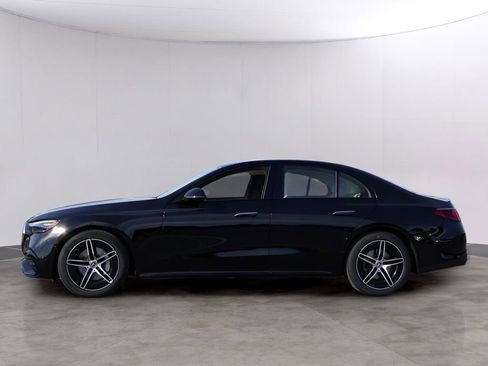 New 2026 Mercedes-Benz E 350 4MATIC Sedan image 4