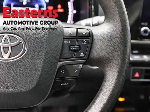 Used 2025 Toyota Camry LE FWD image 15