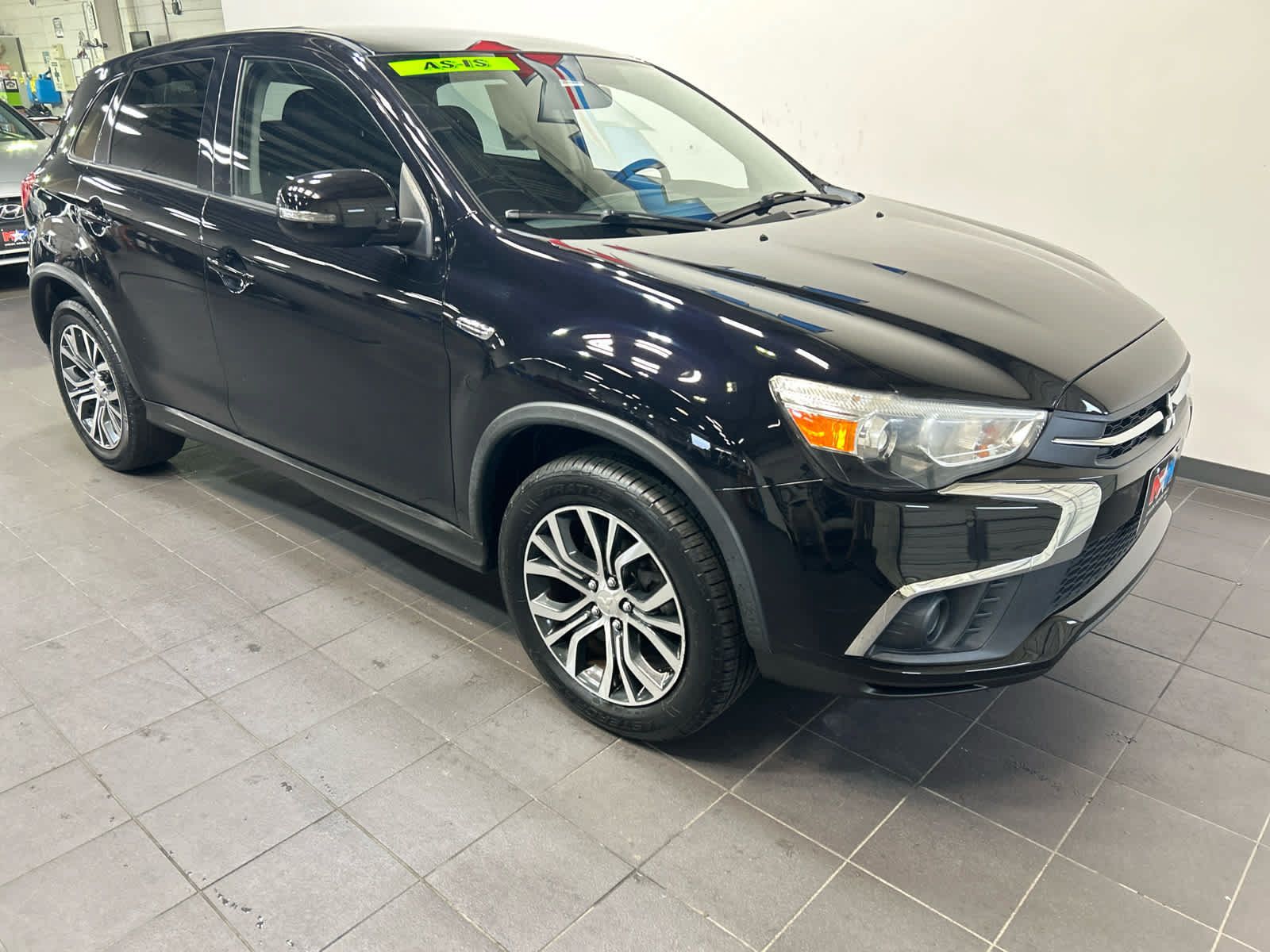 Used 2018 Mitsubishi Outlander Sport ES FWD image 2