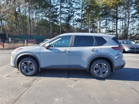 Certified 2026 Nissan Rogue SV w/ SV Premium Package image 8