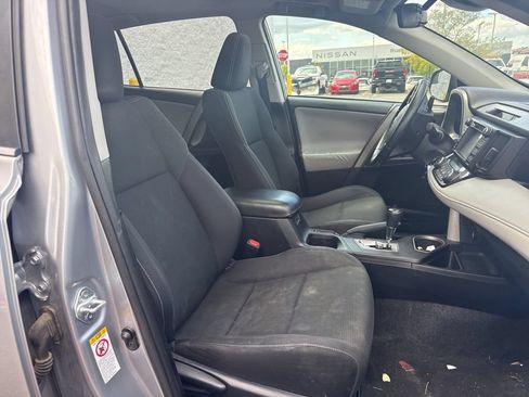 Used 2017 Toyota RAV4 XLE FWD image 18