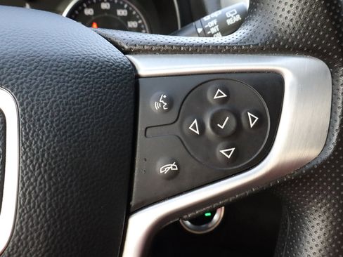 Used 2024 GMC Terrain SLE image 26