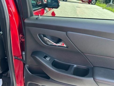 Certified 2023 Chevrolet Traverse RS image 41