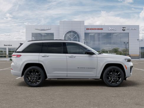 New 2026 Jeep Grand Cherokee Limited AWD/4WD image 47