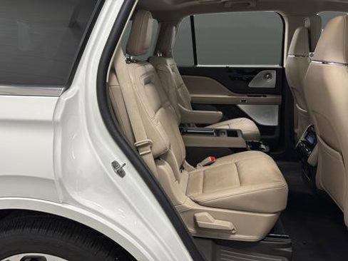 Used 2023 Lincoln Aviator Grand Touring w/ Equipment Group 301A AWD/4WD image 25