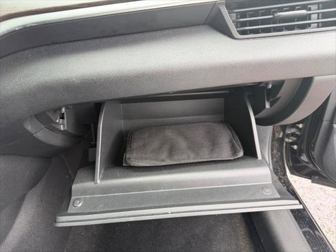 Used 2024 Nissan Altima 2.5 SV FWD image 10