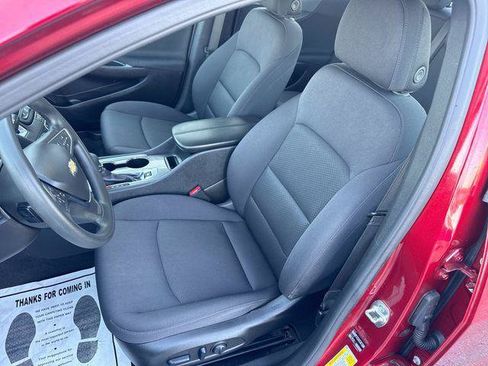 Used 2025 Chevrolet Malibu LT FWD image 13