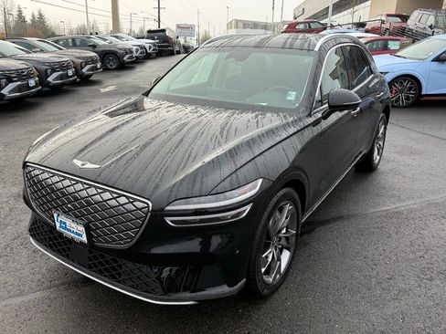 Used 2025 Genesis Electrified GV70 Advanced w/ Prestige Package image 9