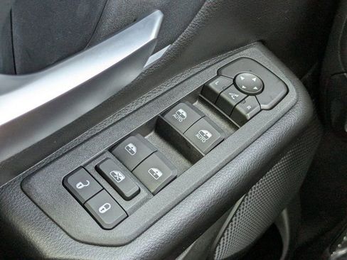 New 2026 RAM 1500 4x4 Crew Cab image 24