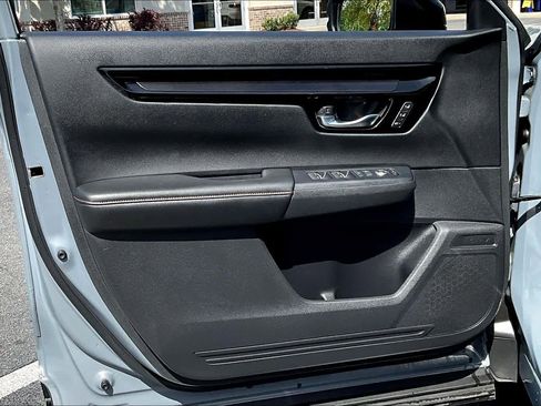 Certified 2025 Honda CR-V Sport Touring image 22