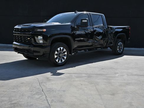 Used 2023 Chevrolet Silverado 2500 Custom w/ Custom Value Package AWD/4WD image 3