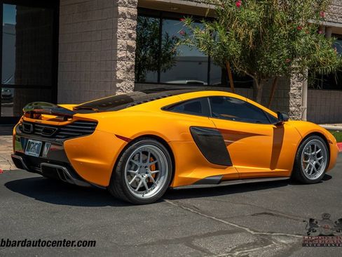 Used 2012 McLaren MP4-12C Coupe RWD image 8