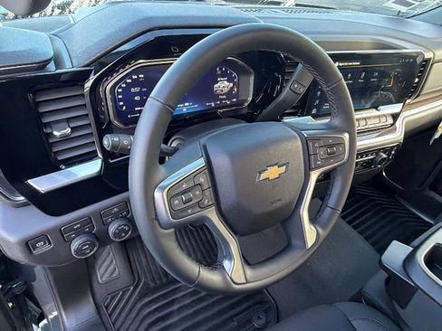 New 2026 Chevrolet Silverado 1500 LT image 10