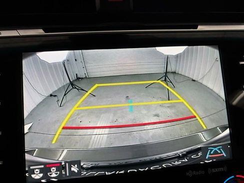 Used 2020 Toyota Camry XSE image 21