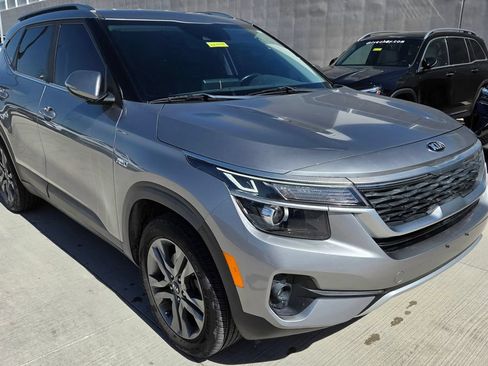 Used 2021 Kia Seltos S AWD/4WD image 5