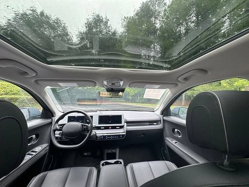 Used 2024 Hyundai Ioniq 5 Limited AWD/4WD image 32