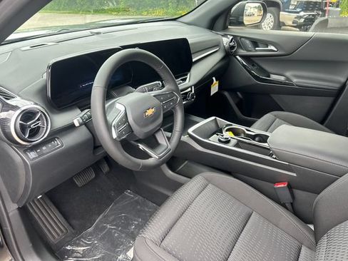 New 2026 Chevrolet Equinox LT w/ Safety and Technology Package AWD/4WD image 12