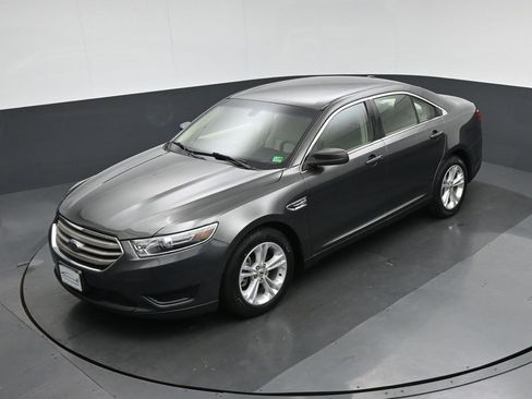 Used 2018 Ford Taurus SE image 52
