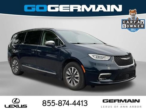 Used 2022 Chrysler Pacifica Limited FWD image 10