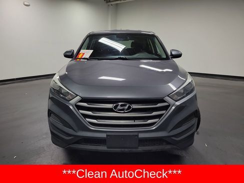 Used 2018 Hyundai Tucson SE AWD/4WD image 2