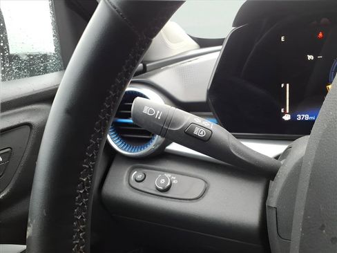 Certified 2024 Chevrolet Trax LT w/ Driver Confidence Package image 16