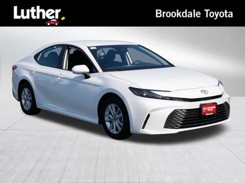 Certified 2025 Toyota Camry LE FWD image 1