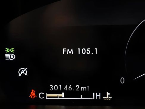 Used 2023 Lincoln Nautilus Reserve image 17