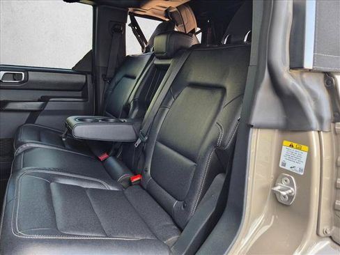 Used 2025 Ford Bronco Badlands AWD/4WD image 19