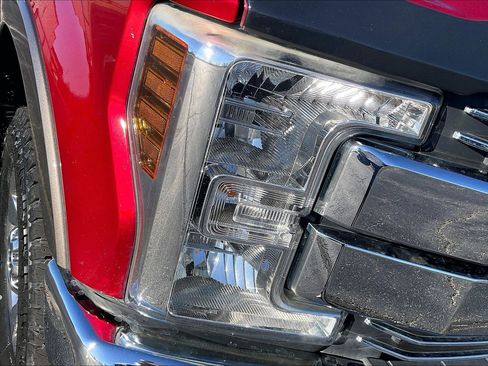 Used 2019 Ford F250 Lariat w/ Lariat Ultimate Package image 23