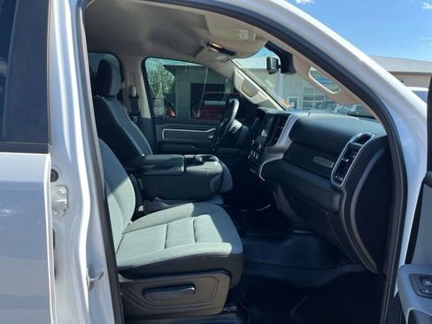 Used 2019 RAM 1500 Big Horn AWD/4WD image 18