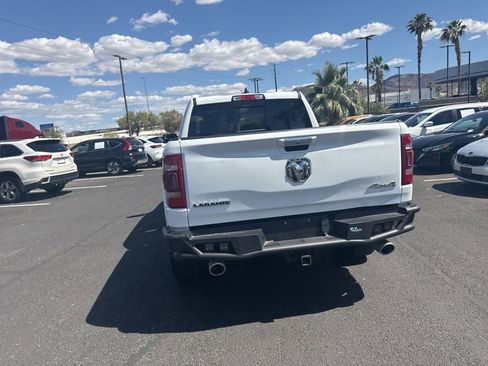 Used 2022 RAM 1500 Laramie AWD/4WD image 11