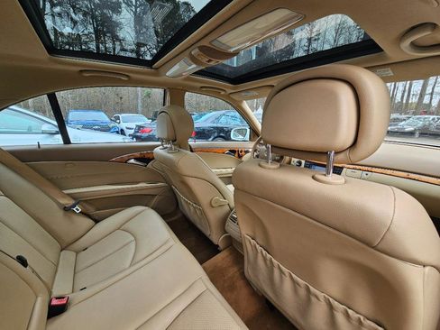 Used 2008 Mercedes-Benz E 350 Sedan image 33