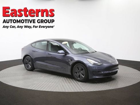 Used 2021 Tesla Model 3 Standard Range Plus RWD image 42