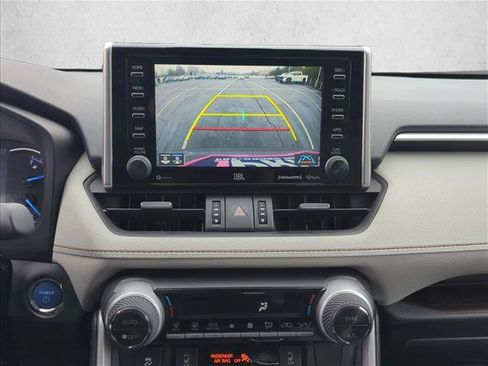 Used 2020 Toyota RAV4 Limited image 18