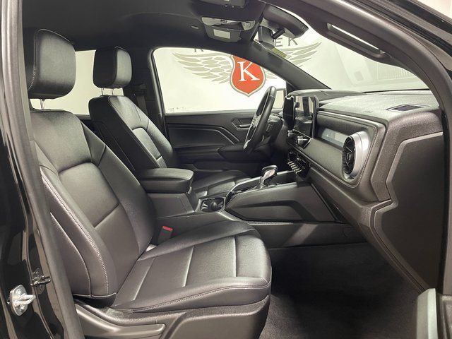 Used 2023 Chevrolet Colorado LT w/ LT Convenience Package III AWD/4WD image 22