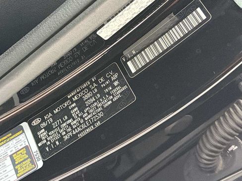 Used 2020 Kia Forte GT FWD image 11