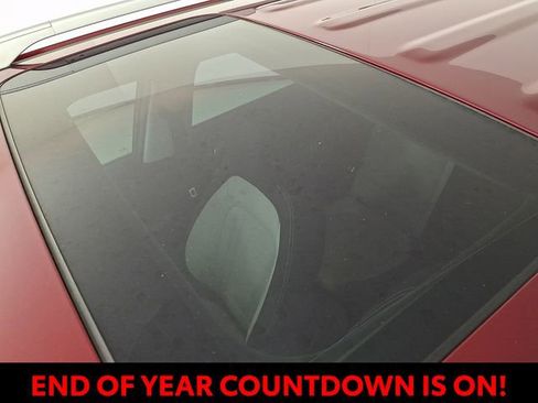 Certified 2024 Hyundai Venue SEL image 17