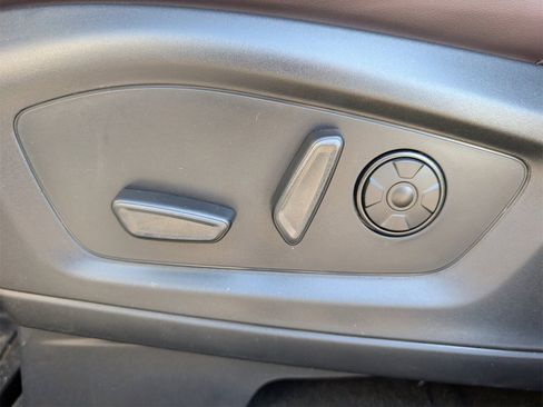 New 2026 Ford Explorer Platinum image 16