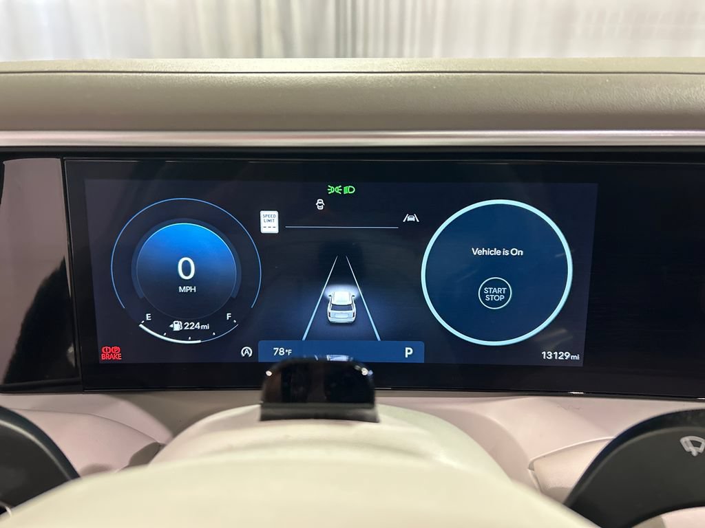 Used 2026 Hyundai Palisade SEL FWD image 14