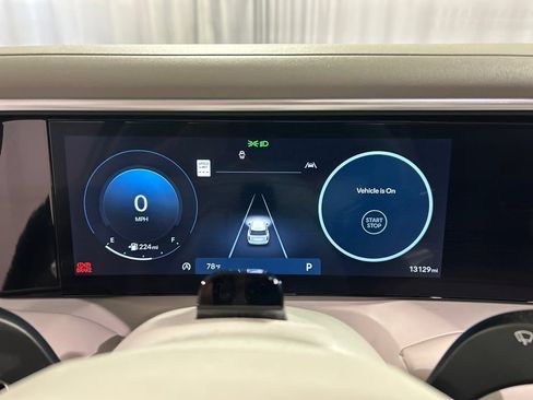 Used 2026 Hyundai Palisade SEL FWD image 14
